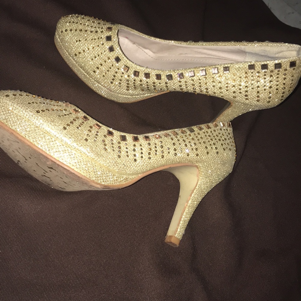 Glamorous Glitter Gold Heels